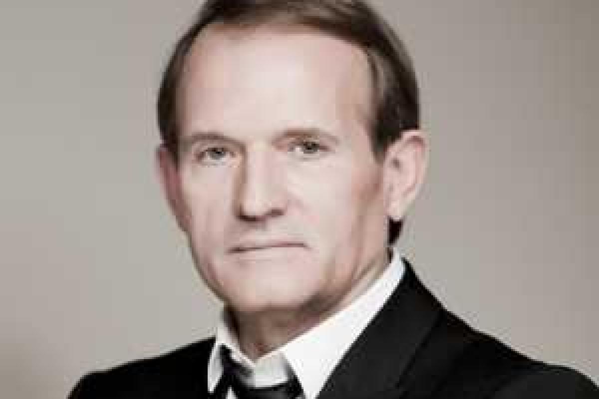 Народную Конституцию может утвердить только народ Украины - В.Медведчук 