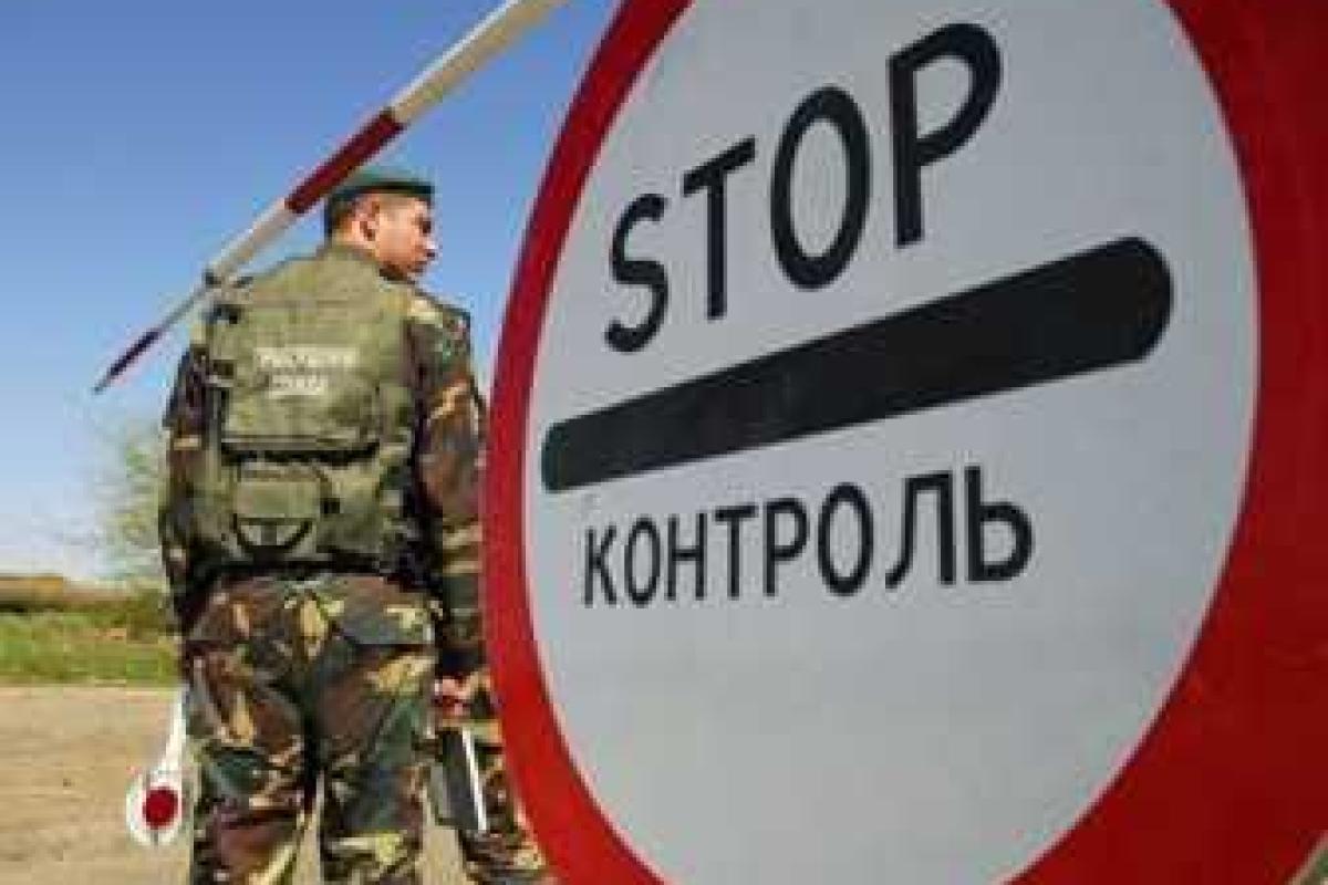 Блокировка границы осложняется из-за постоянной поддержки боевиков из России - Д.Тимчук