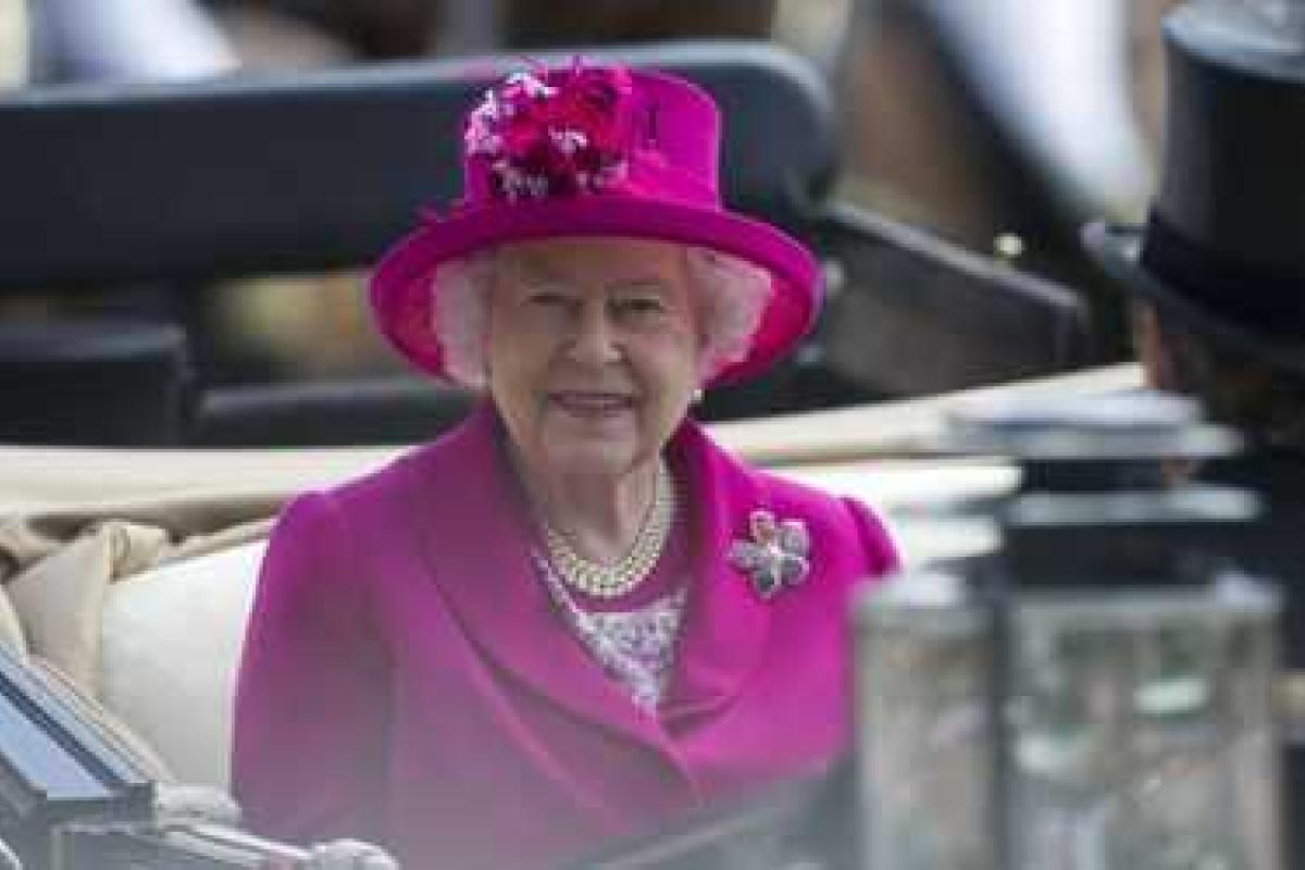 "Смелый Снайпер" подвел королеву Елизавету II