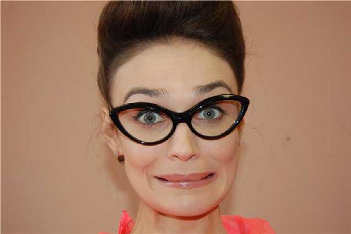 Алена Водонаева принимает пикантные подарочки от любимого