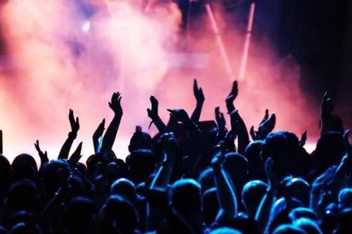  Зарубежные артисты отказываются выступать в Украине