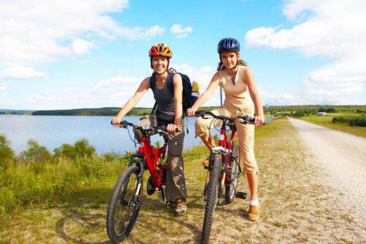 Французские велосипедисты решают проблемы с экологией и здоровьем Французские велосипедисты решают проблемы с экологией и здоровьем