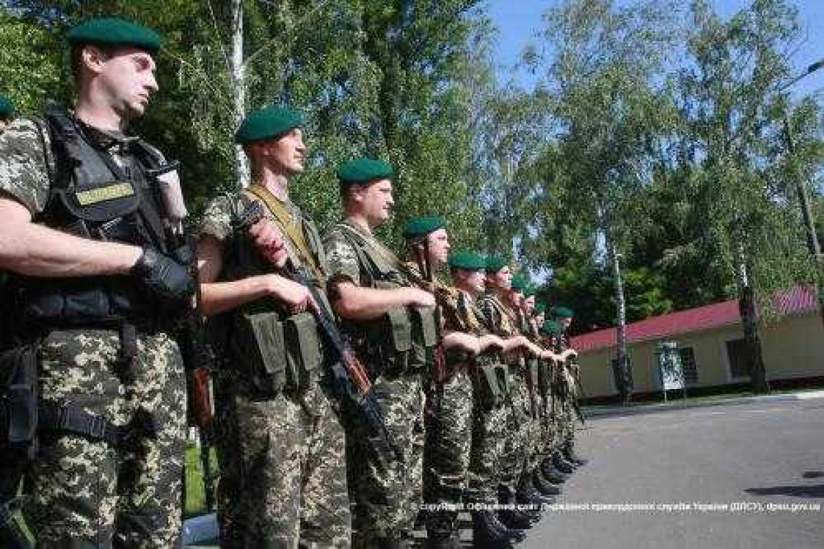 Пограничники "горячих" восточных рубежей получили бронежилеты