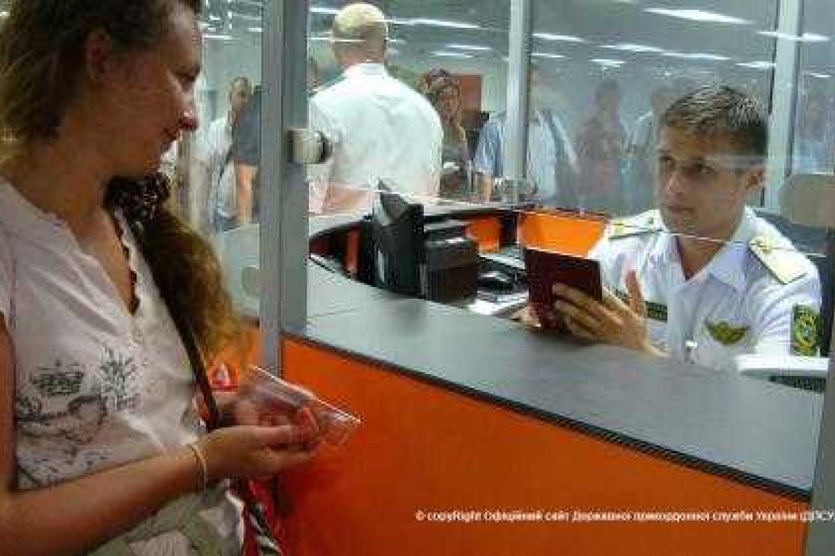 Выпускникам, которые направляются из АР Крым установили приоритетный порядок прохождения границы Выпускникам, которые направляются из АР Крым установили приоритетный порядок прохождения границы
