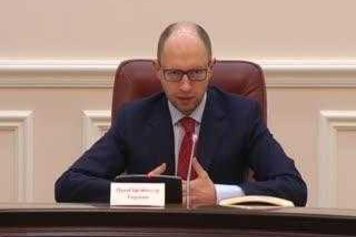 Эти таблетки очень горькие, но их нужно использовать... - А.Яценюк