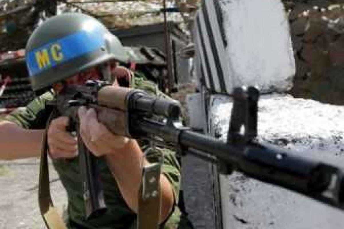 Россия готова ввести "миротворческий контингент" 