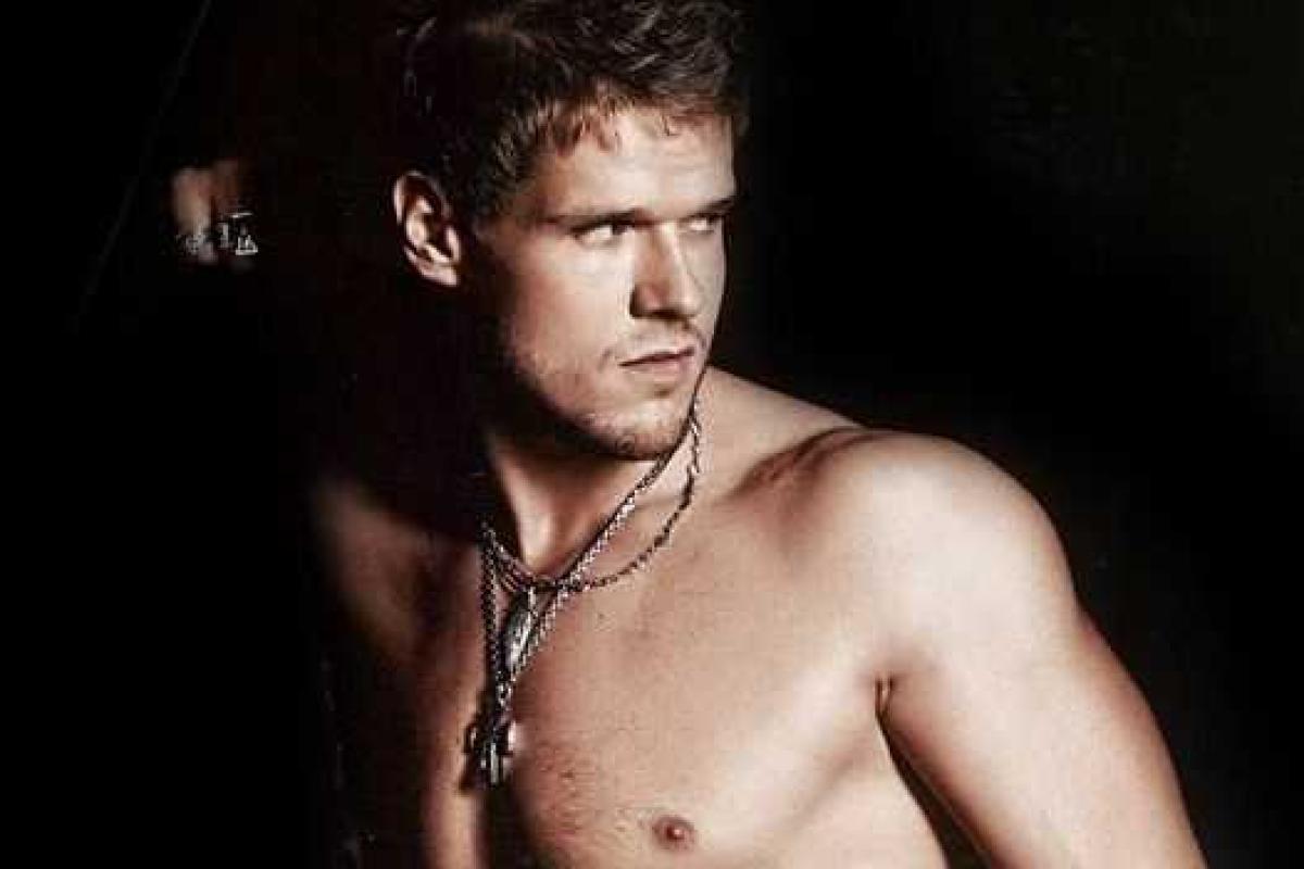 Бывший муж Светланы Ходченковой услышал: "Стань моим мужем" Бывший муж Светланы Ходченковой услышал: "Стань моим мужем"