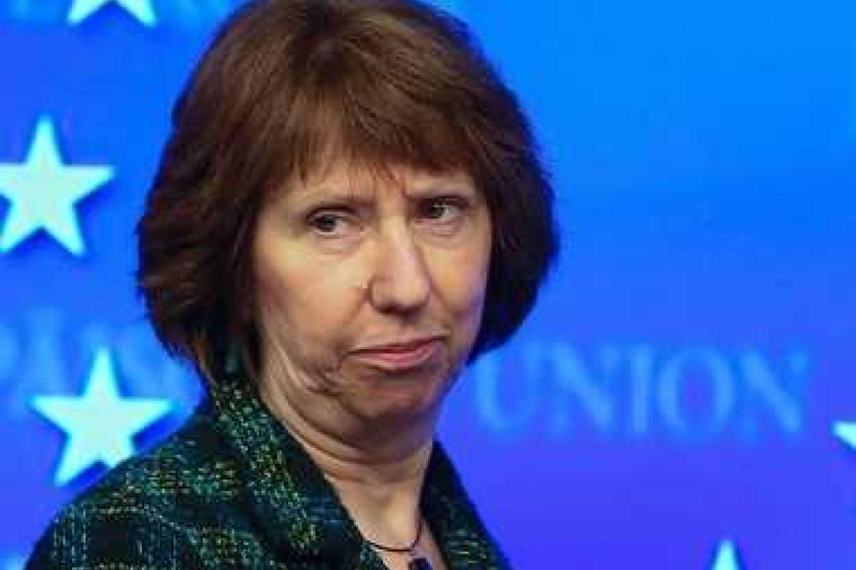 ЕС призывает Россию повлиять на боевиков на востоке Украины ЕС призывает Россию повлиять на боевиков на востоке Украины