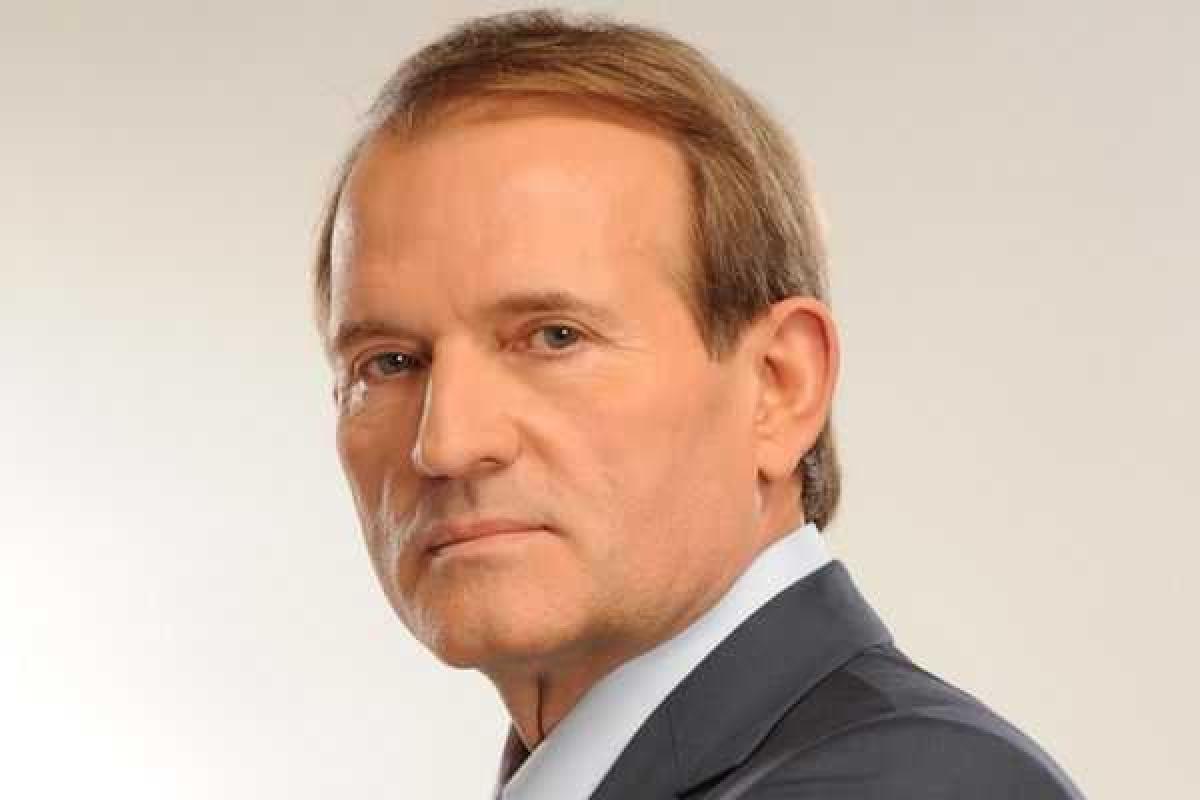 Вместо реальной системной борьбы с коррупцией правительство занялось декларациями и обещаниями - В.Медведчук