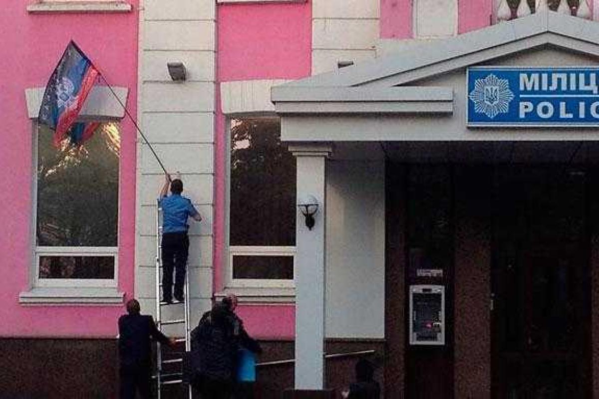 Для создания милиции Донбасса нужно 20 тысяч человек - А.Аваков Для создания милиции Донбасса нужно 20 тысяч человек - А.Аваков