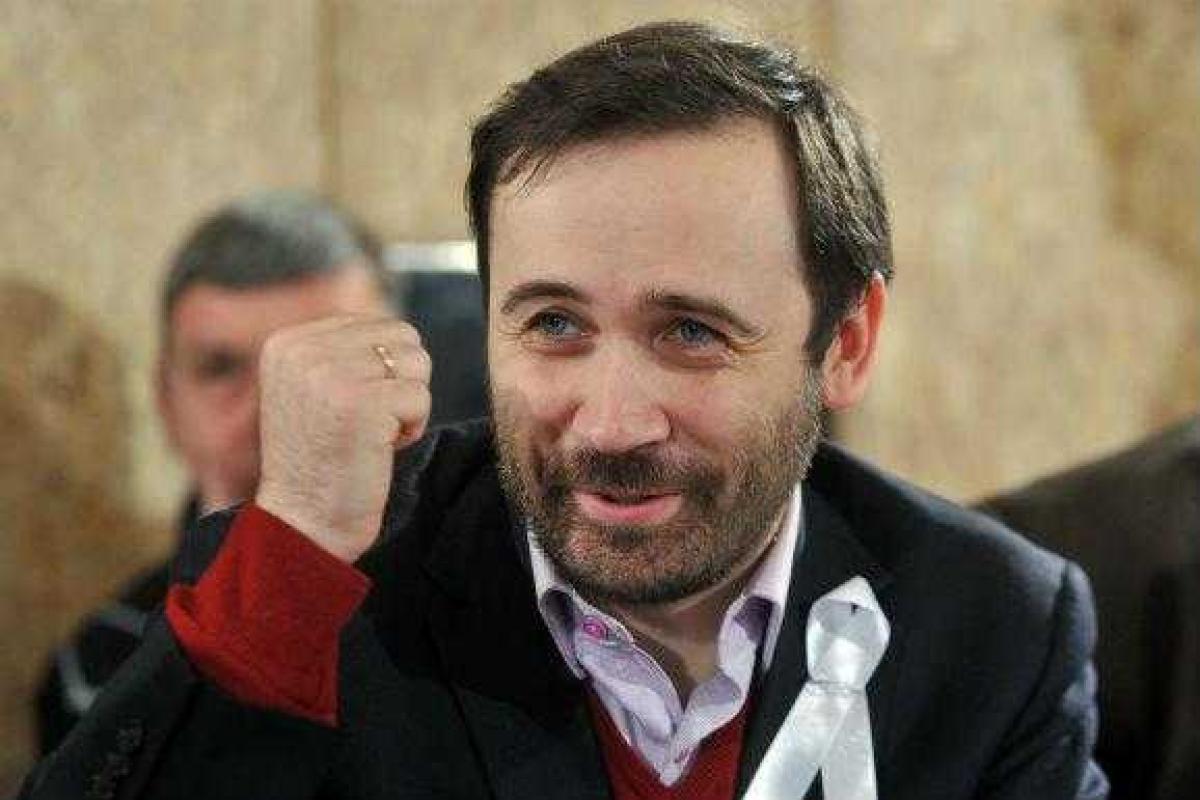 Из Кремля поступило распоряжение больше не посылать вооружение ополченцам - И.Пономарев Из Кремля поступило распоряжение больше не посылать вооружение ополченцам - И.Пономарев