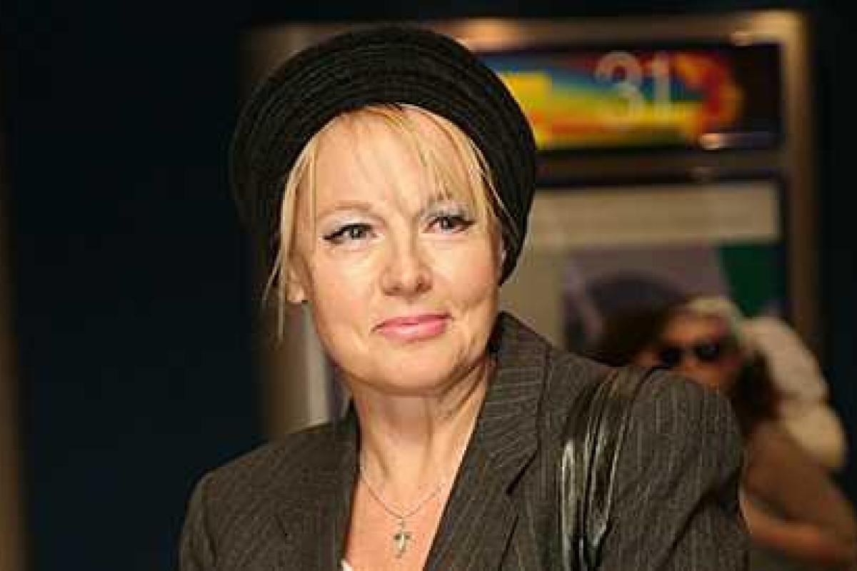 Актриса Елена Кондулайнен прокомментировала слухи о смертельной болезни Актриса Елена Кондулайнен прокомментировала слухи о смертельной болезни