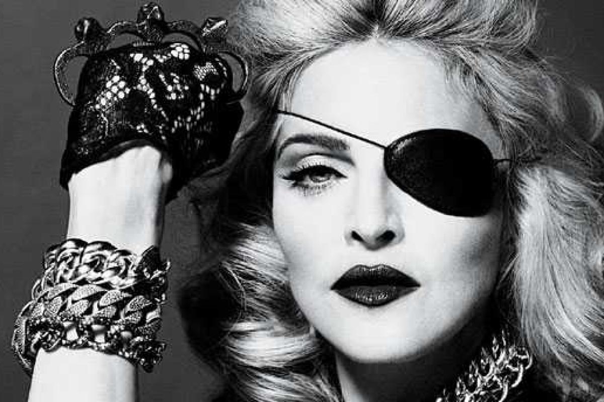 Судьи не позволили Мадонне сесть на скамью присяжных Судьи не позволили Мадонне сесть на скамью присяжных