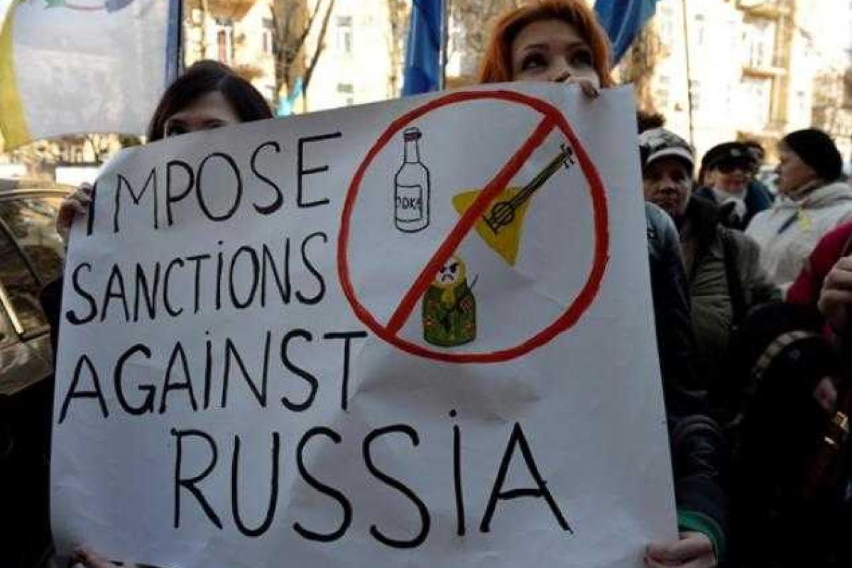 Россия изолирована как никогда - Джош Эрнест