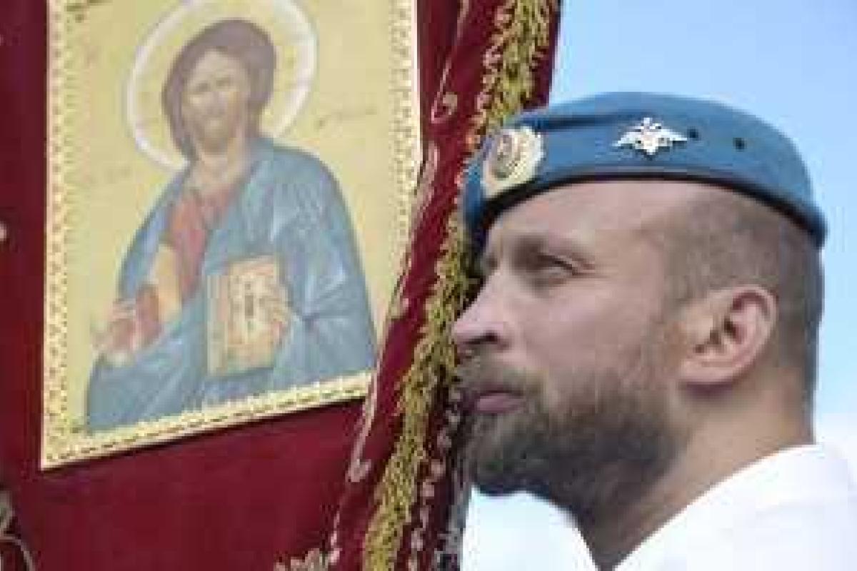Боевики ЛНР провели автопробег в День ВДВ Боевики ЛНР провели автопробег в День ВДВ