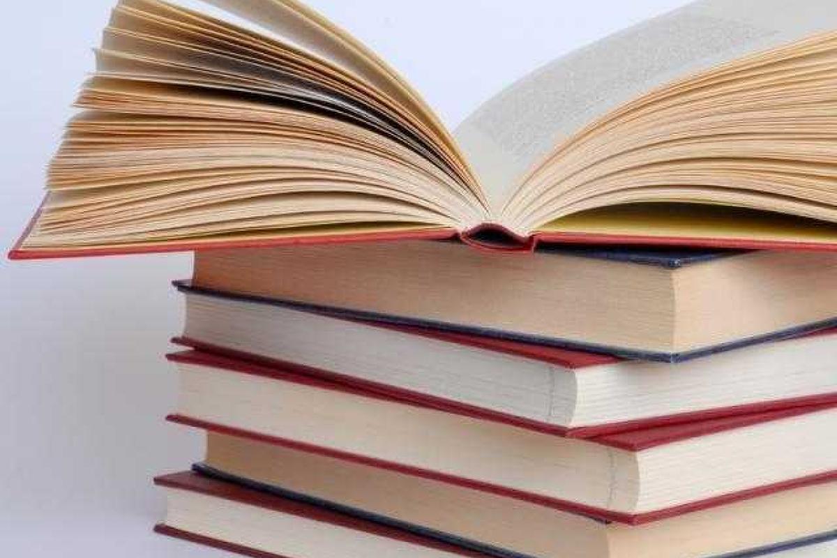К Дню знаний Госкомтелерадио организовал книжную выставку К Дню знаний Госкомтелерадио организовал книжную выставку