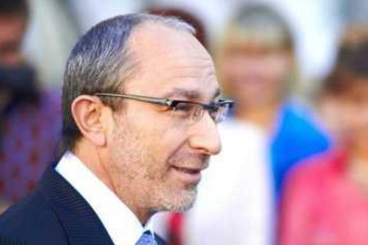 Кернес пообещал восстановить все разрушенные памятники