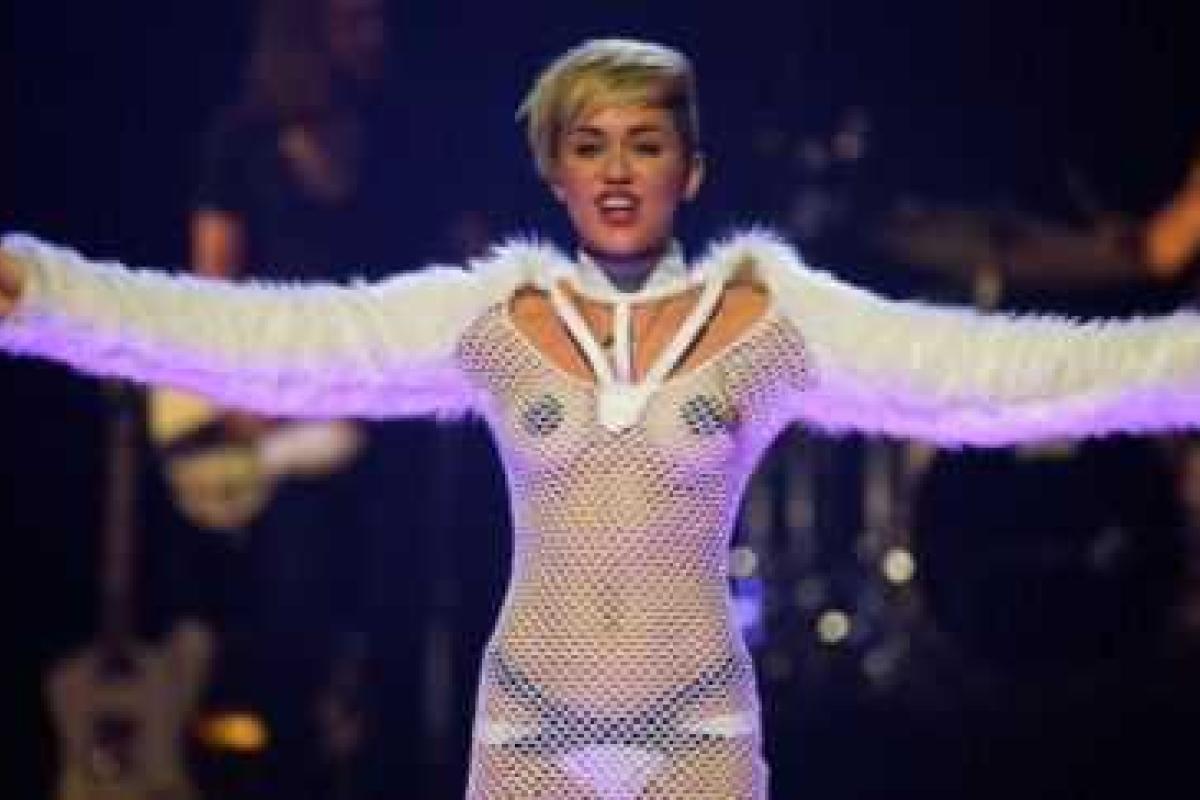 Скандально известной певице запретили выступать в Доминикане 