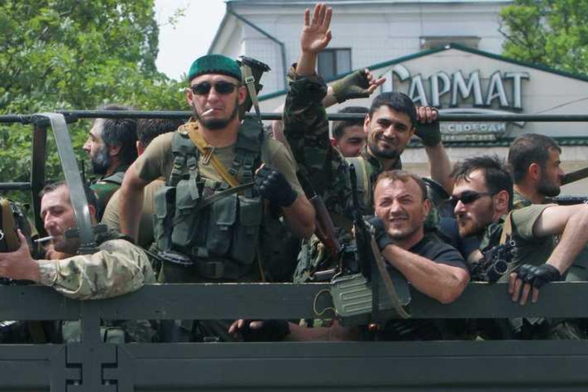 Боевики ЛНР запрещают продавать питьевую воду Боевики ЛНР запрещают продавать питьевую воду