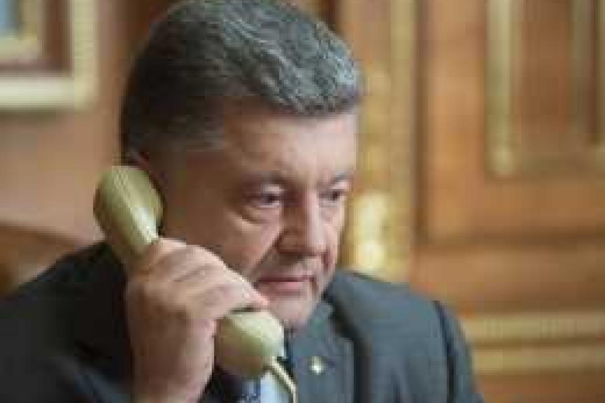 Порошенко провел телефонный разговор с Главой Европейской Комиссии