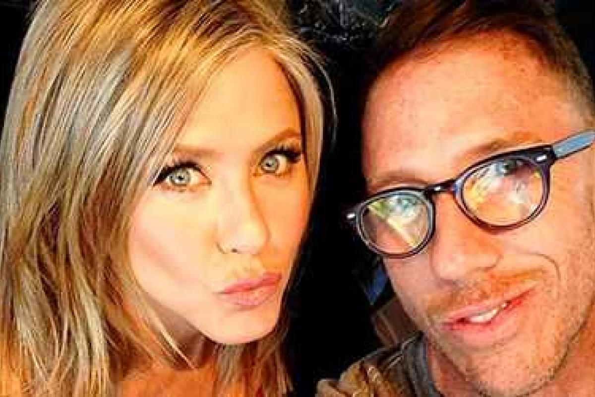 Стилист и парикмахер звезд советует девушкам носить косы