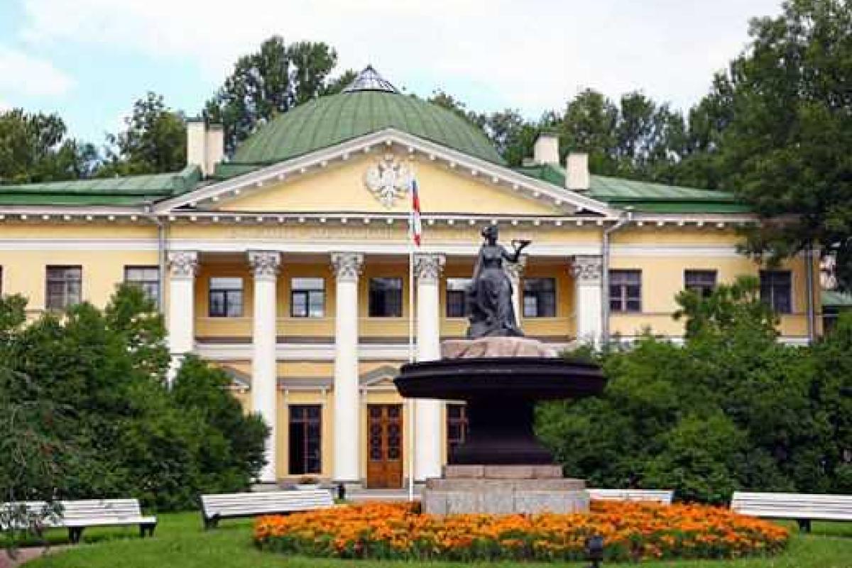 В Санкт-Петербург доставлены раненые российские солдаты