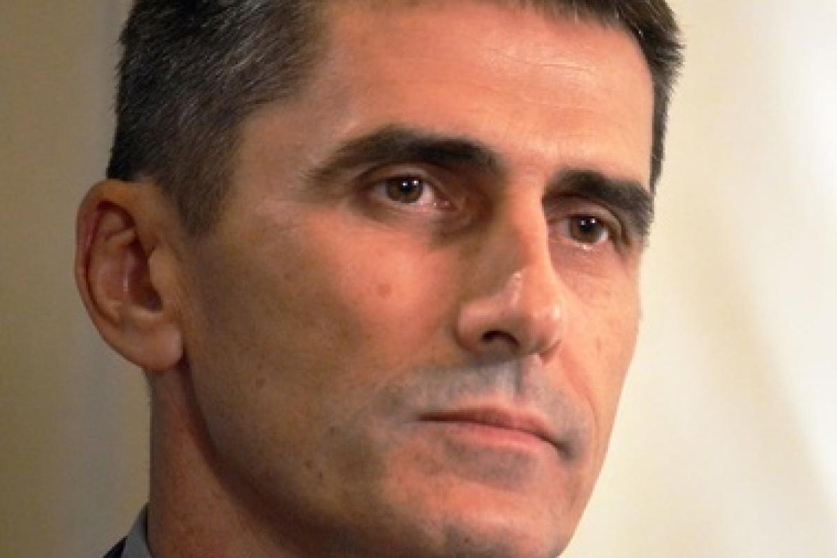 Ни о какой чести мундира не может идти речь, когда речь идет о чести государства - Ярема