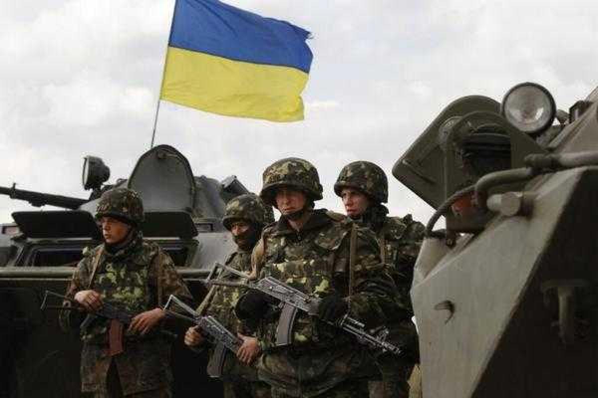 Боец ВСУ: на Луганщине воюют боевые части российской армии Боец ВСУ: на Луганщине воюют боевые части российской армии