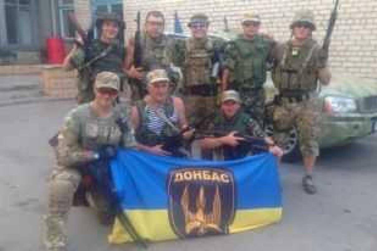 Батальон "Донбасс" удерживает Иловайск - Семенченко Батальон "Донбасс" удерживает Иловайск - Семенченко