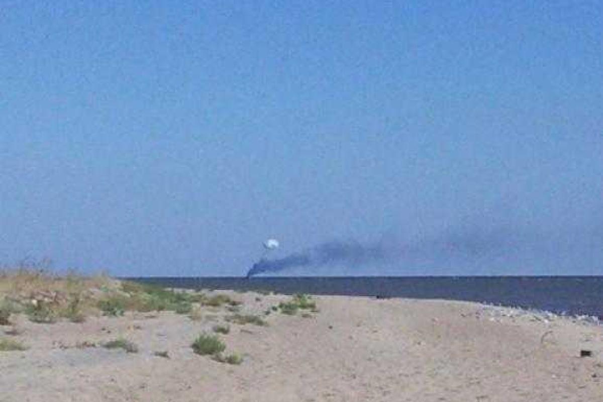 Катер пограничной службы был обстрелян в Азовском море Катер пограничной службы был обстрелян в Азовском море