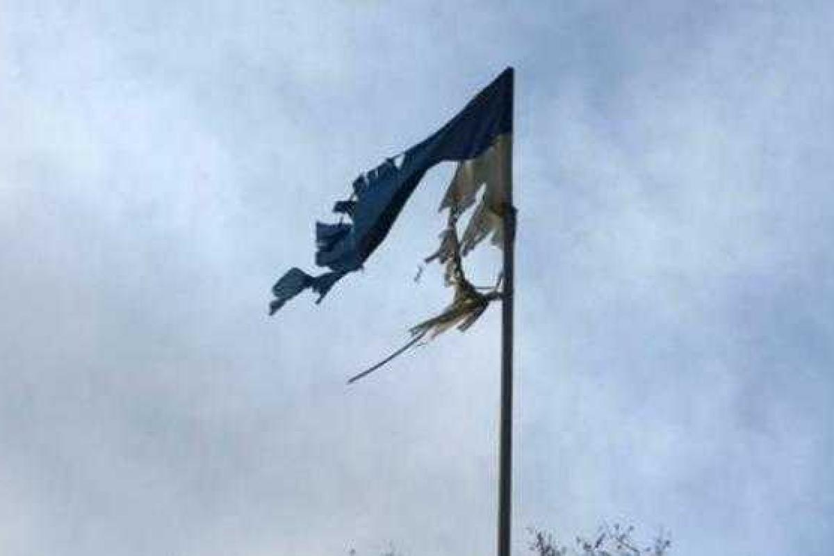 На Киевщине переселенцы сорвали со школы украинский флаг