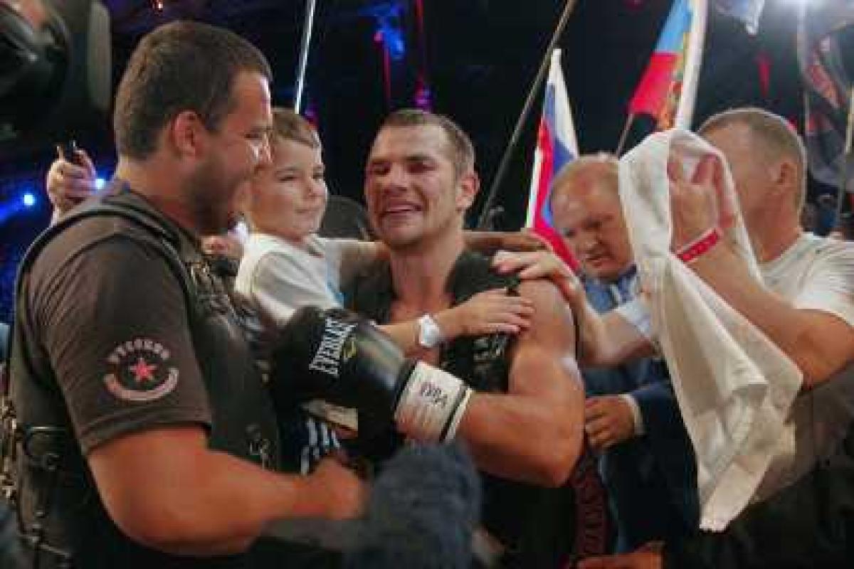 Боксер Чудинов защитил титул чемпиона мира в Севастополе Боксер Чудинов защитил титул чемпиона мира в Севастополе