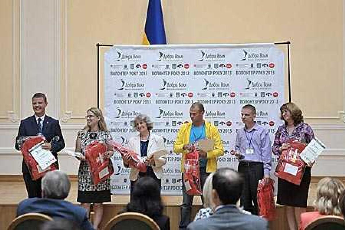 Награждены победители Национального конкурса "Волонтер года 2013"