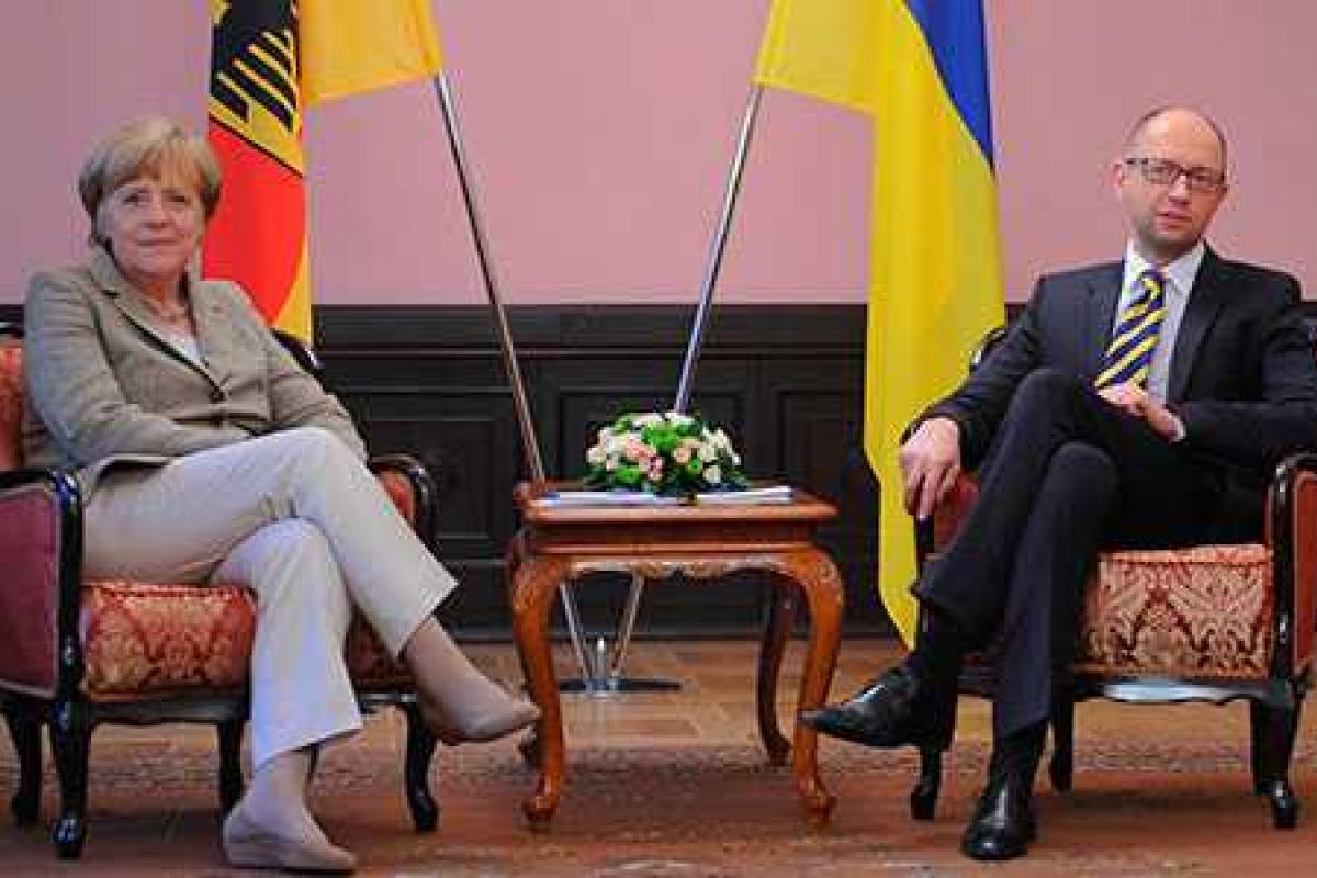 Арсений Яценюк встретился с Ангелой Меркель Арсений Яценюк встретился с Ангелой Меркель