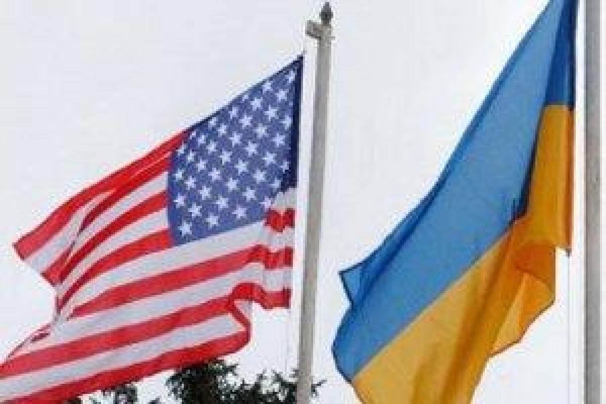 Арсений Яценюк провел встречу с министром по вопросам торговли США Арсений Яценюк провел встречу с министром по вопросам торговли США