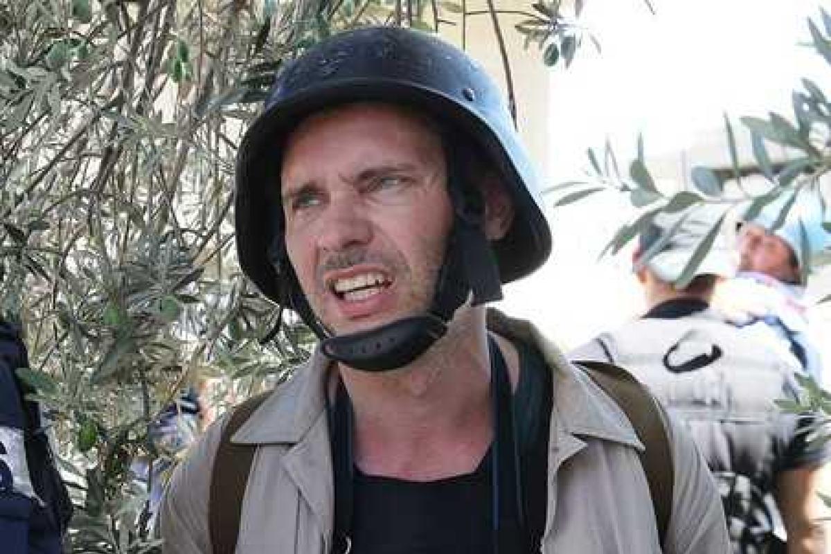 Российский корреспондент погиб при расстреле мирной колонны беженцев