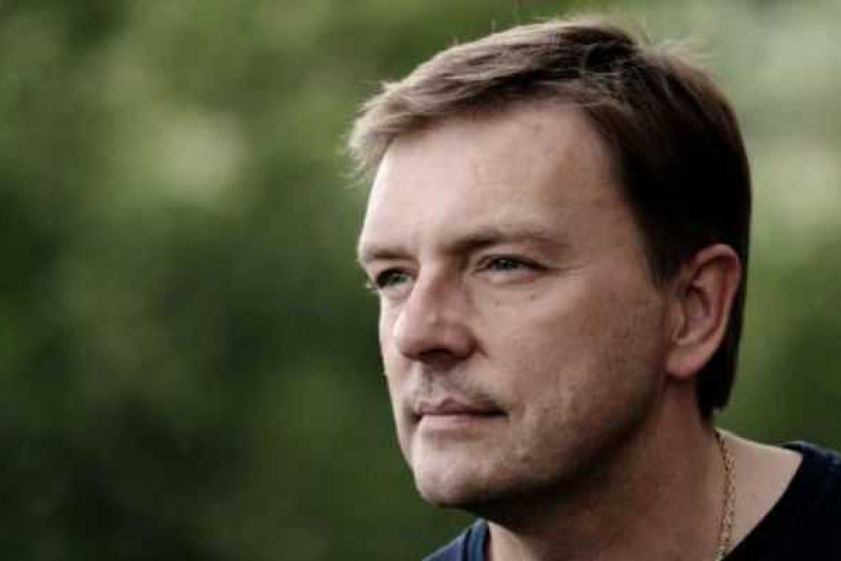 "Мент" Нилов общается с младшим сыном только по телефону