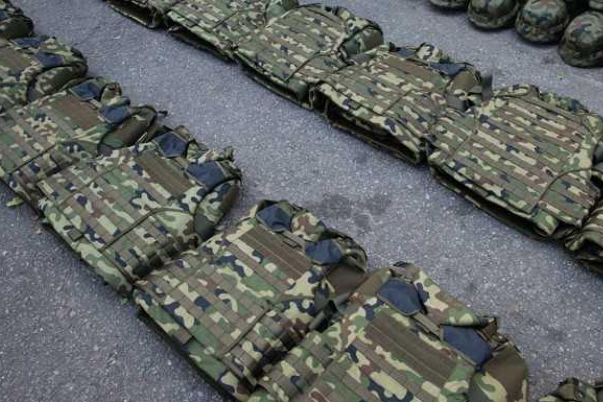 Минобороны: В войска доставлено 27 тыс. бронежилетов Минобороны: В войска доставлено 27 тыс. бронежилетов