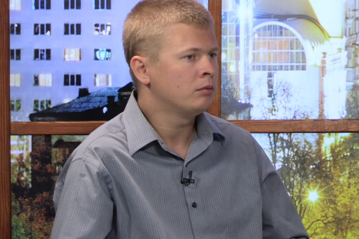 Журналист: Российские военные думают, что воюют против "Правого сектора" и американских наемников Журналист: Российские военные думают, что воюют против "Правого сектора" и американских наемников