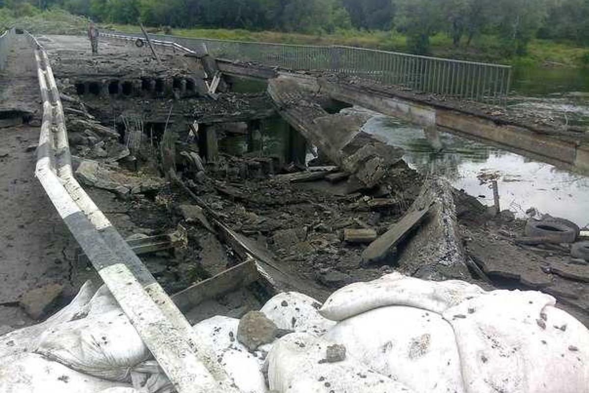 Восстановлен Томашовский мост на Луганщине