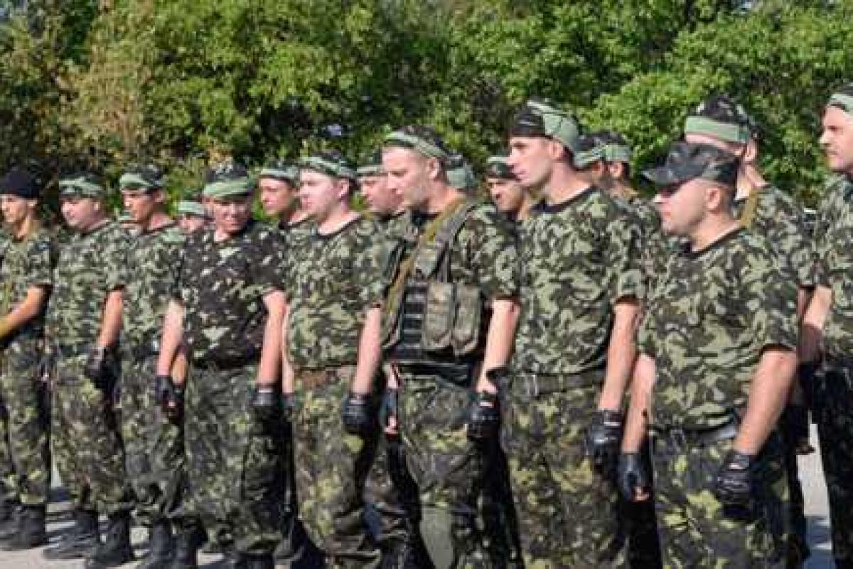 В Энергодаре создали резервный сводный отряд милиции для защиты региона В Энергодаре создали резервный сводный отряд милиции для защиты региона