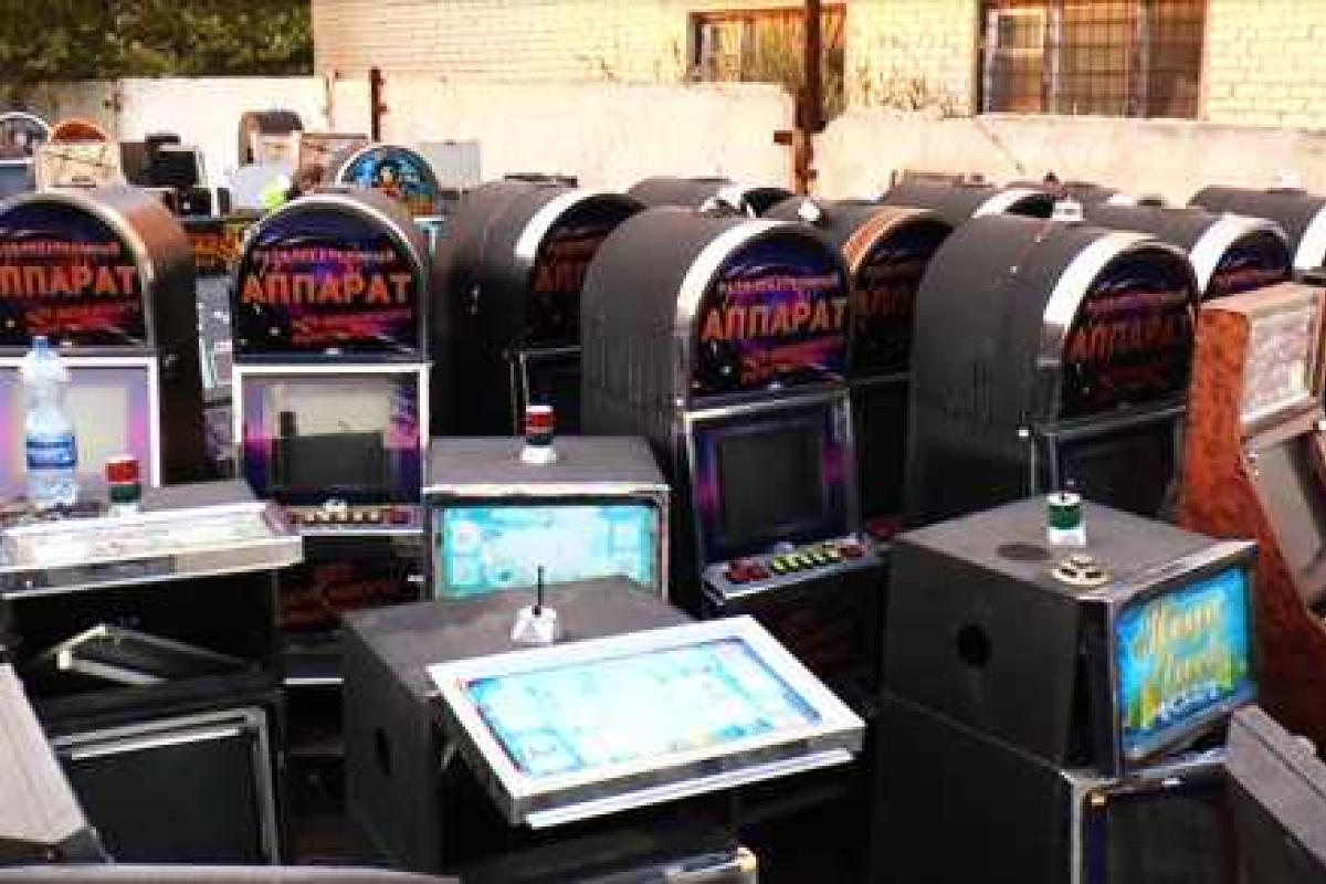 На Херсонщине уничтожили игорное оборудование стоимостью в миллион гривен На Херсонщине уничтожили игорное оборудование стоимостью в миллион гривен