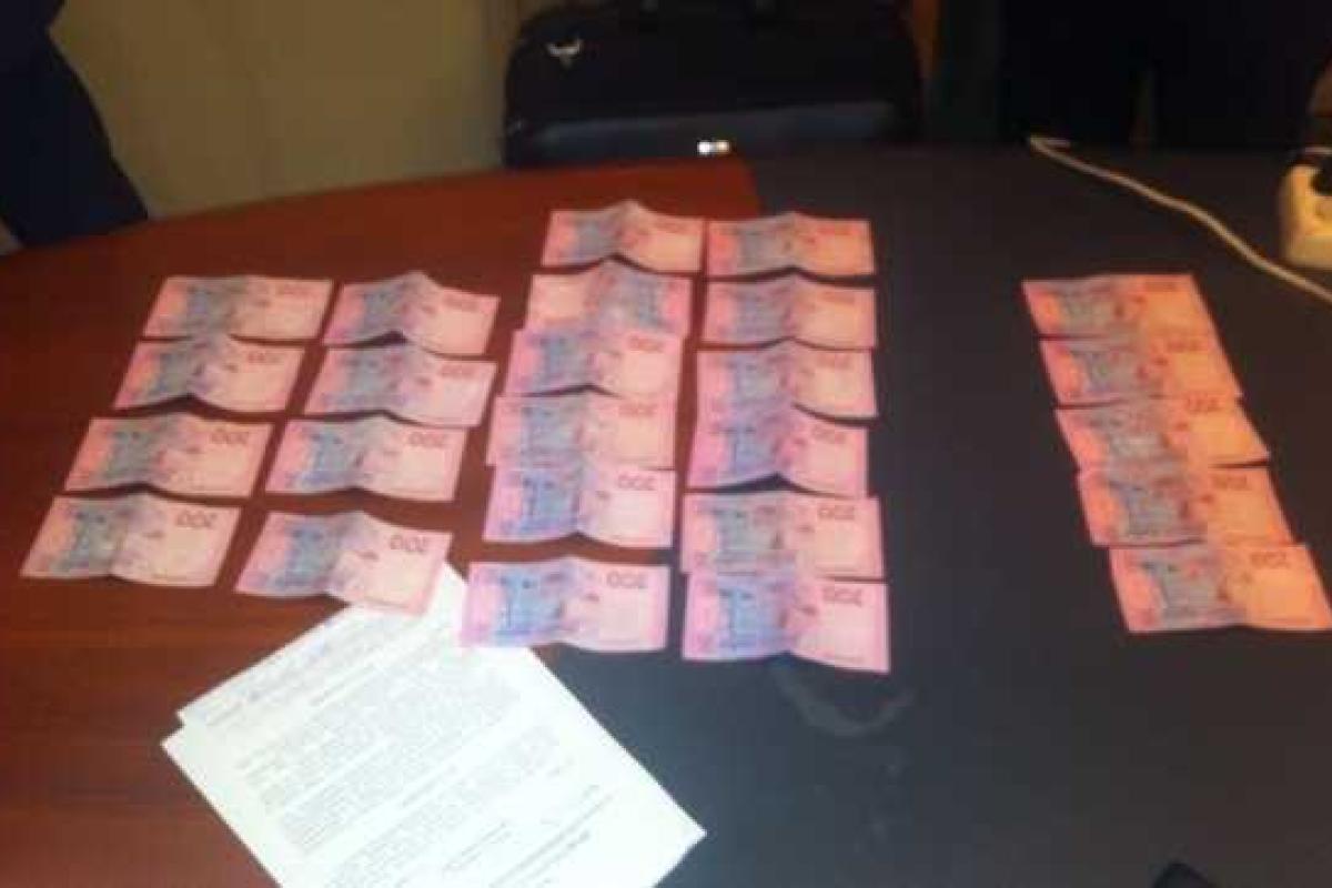 На Сумщине крупные чиновники "погорели" на взятке На Сумщине крупные чиновники "погорели" на взятке