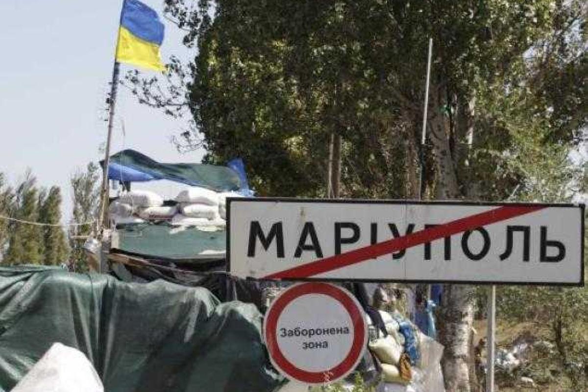 Под Мариуполем террористы обстреляли колонну украинской техники 