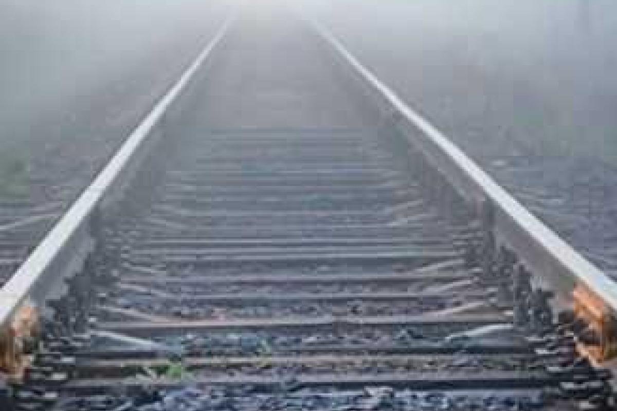 Железнодорожники ДЖД восстановили поврежденную колею