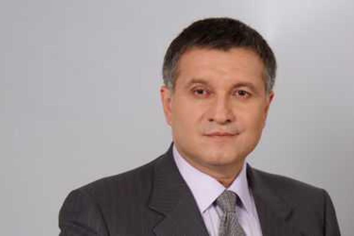 Аваков: Судить телеканал "Интер" должно общество