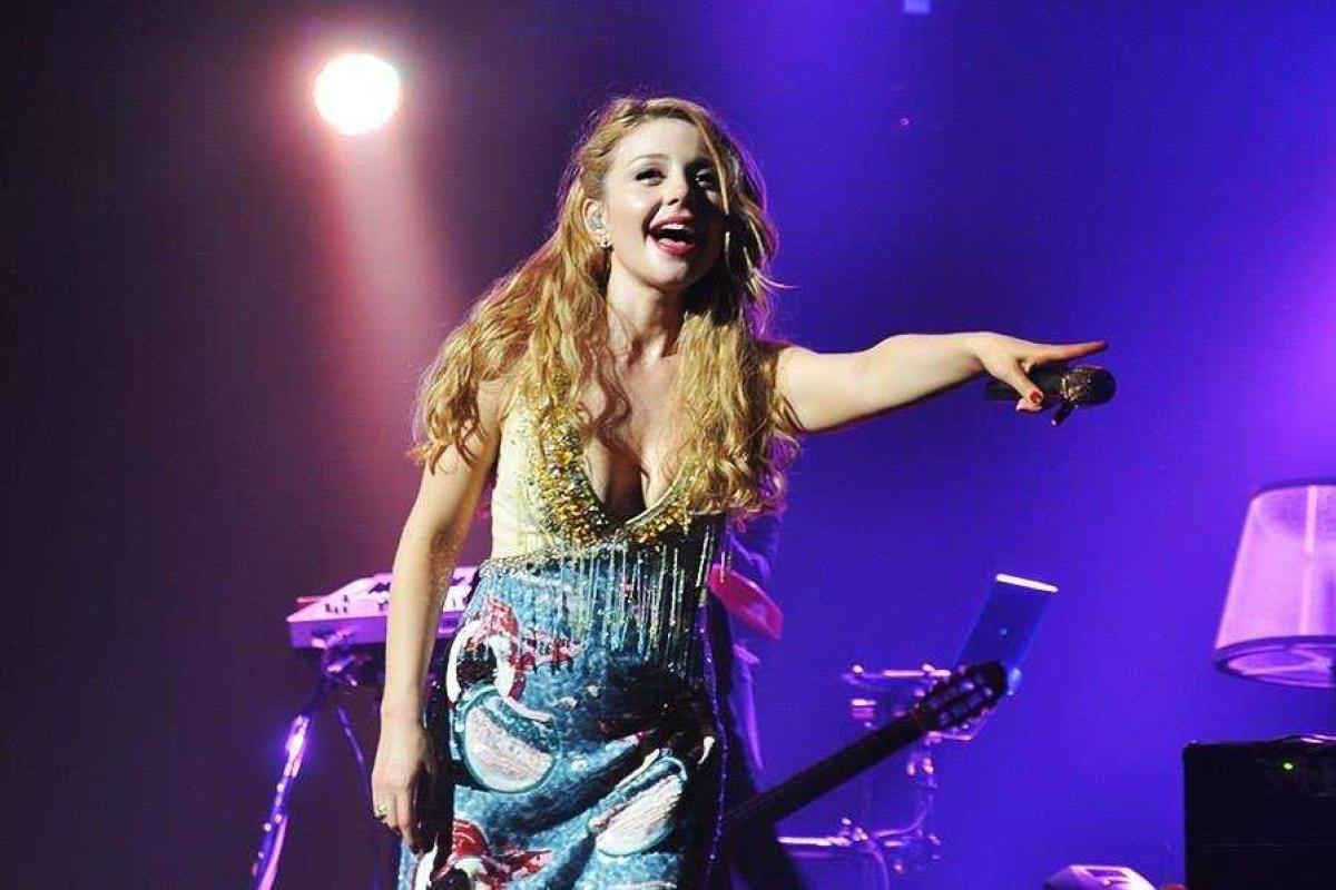 Поклонники Тины Кароль получат в подарок сольный концерт кумира Поклонники Тины Кароль получат в подарок сольный концерт кумира