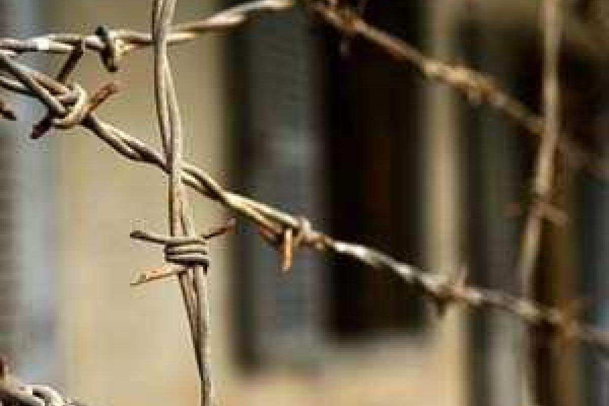 Хозяин подпольной нарколаборатории отныне "будет лечиться" за решеткой Хозяин подпольной нарколаборатории отныне "будет лечиться" за решеткой