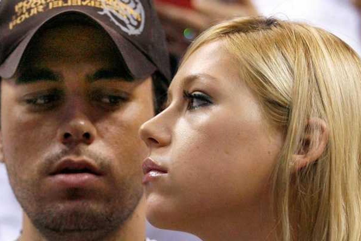 Энрике Иглесиас разлюбил российскую теннисистку Энрике Иглесиас разлюбил российскую теннисистку