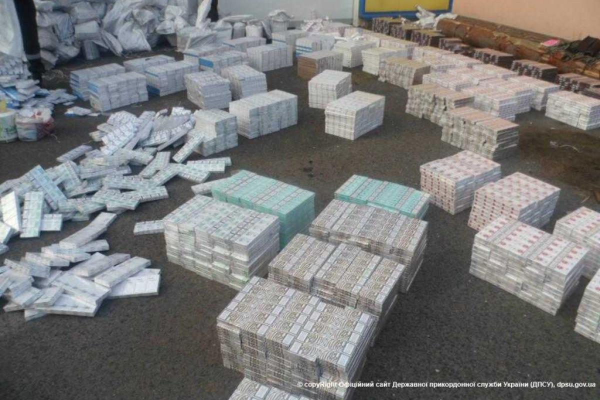 Уголек "с запахом табака" пытался перевезти через границу житель Литвы